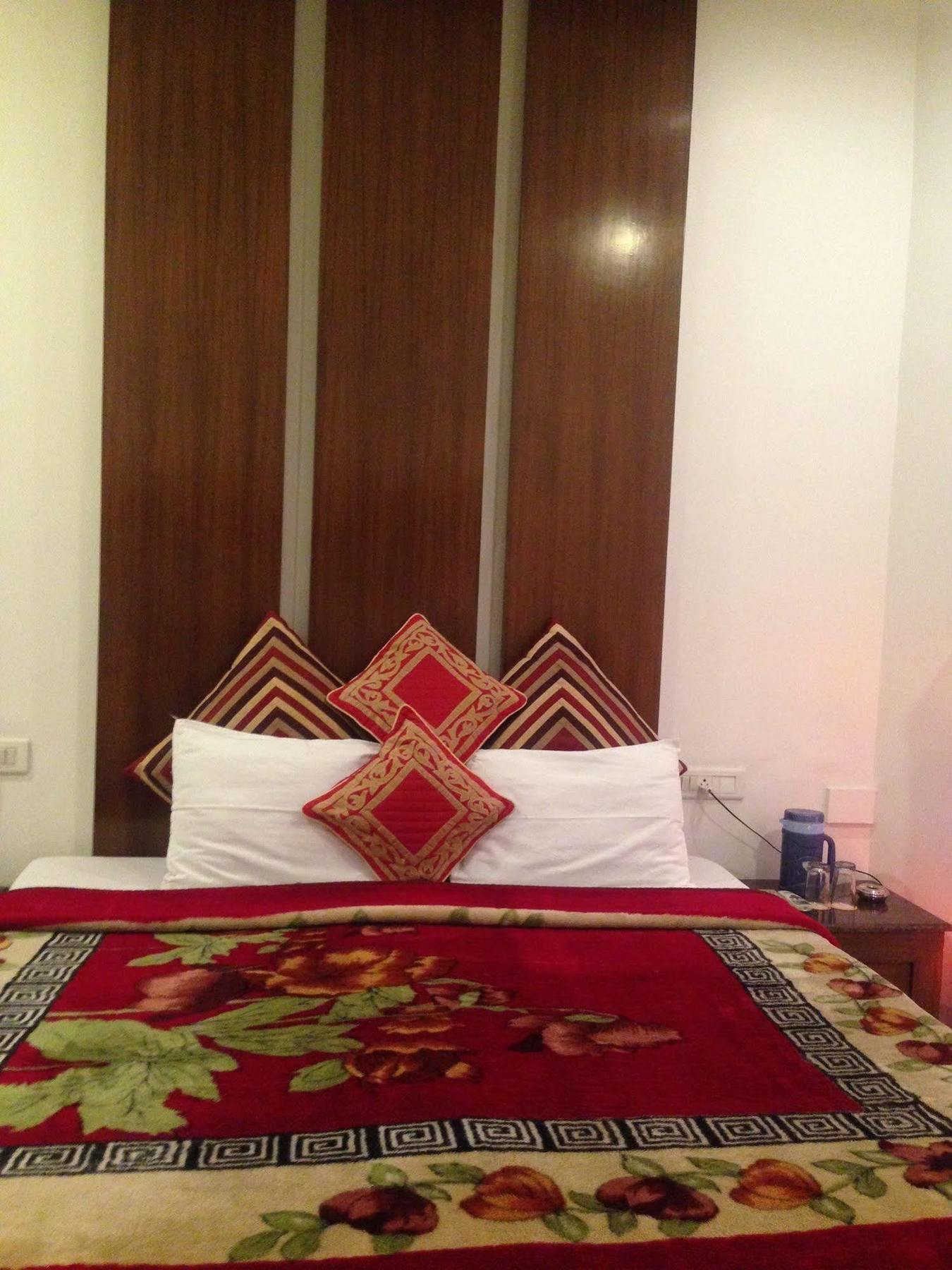 Hotel Namaskar Amritsar Exteriör bild