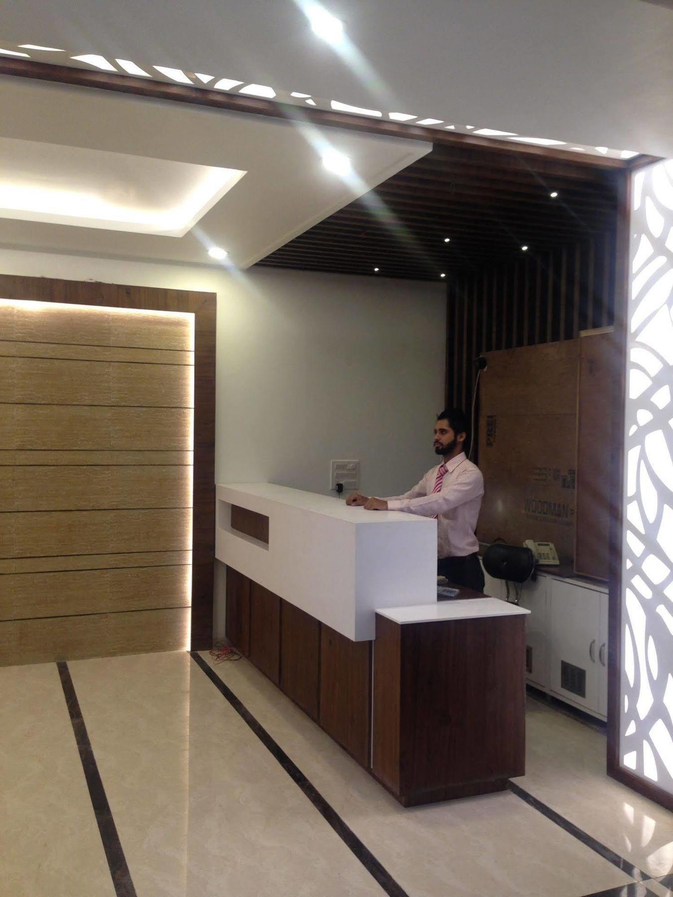 Hotel Namaskar Amritsar Exteriör bild