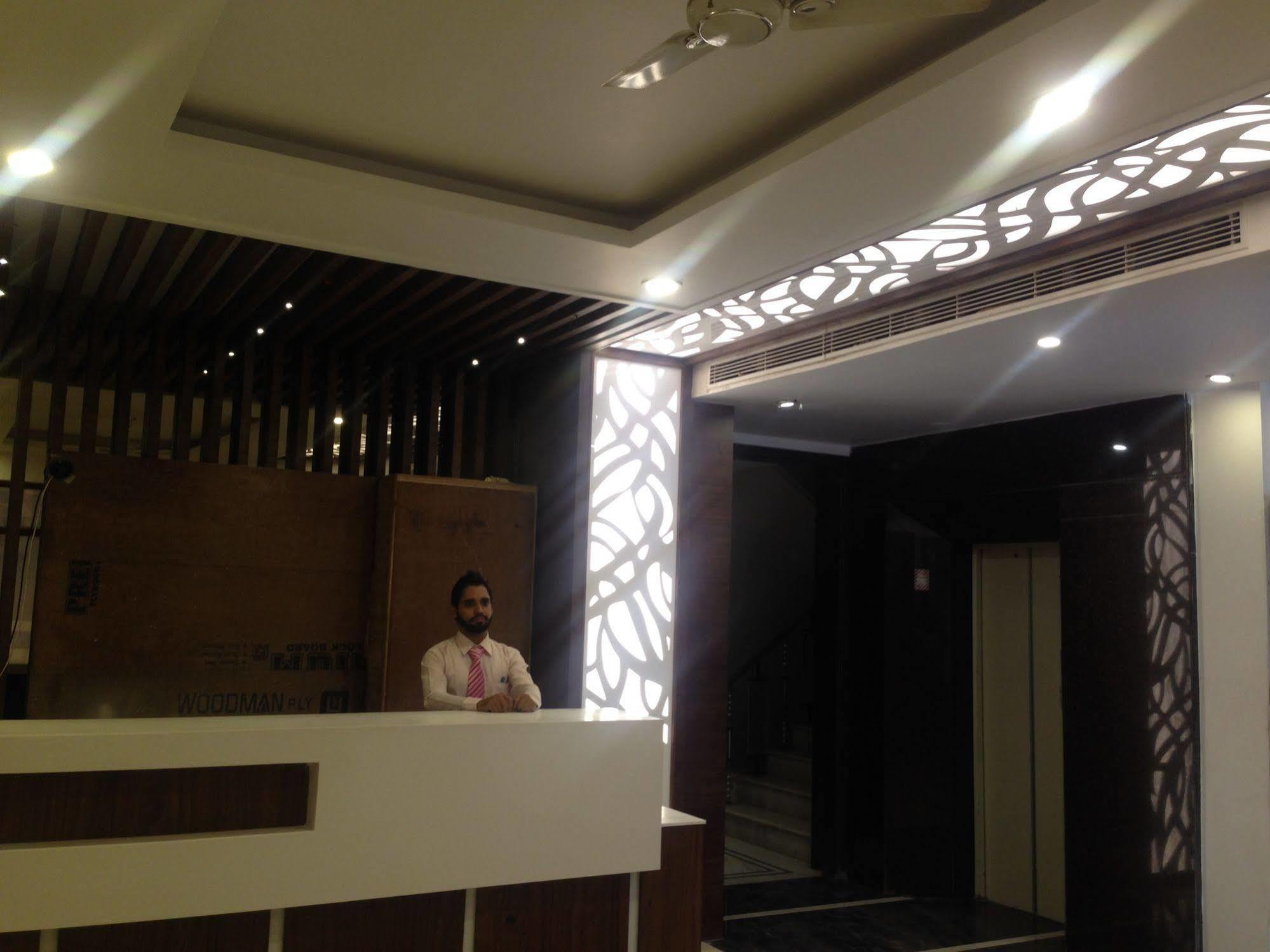 Hotel Namaskar Amritsar Exteriör bild